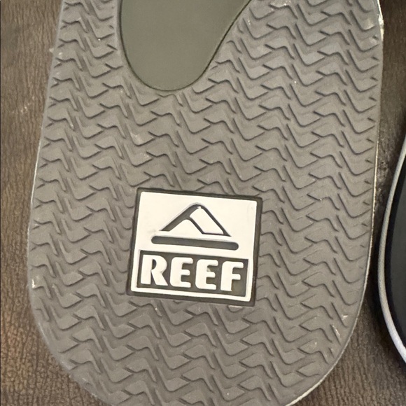 Reef NWOT white flip flops main image 6